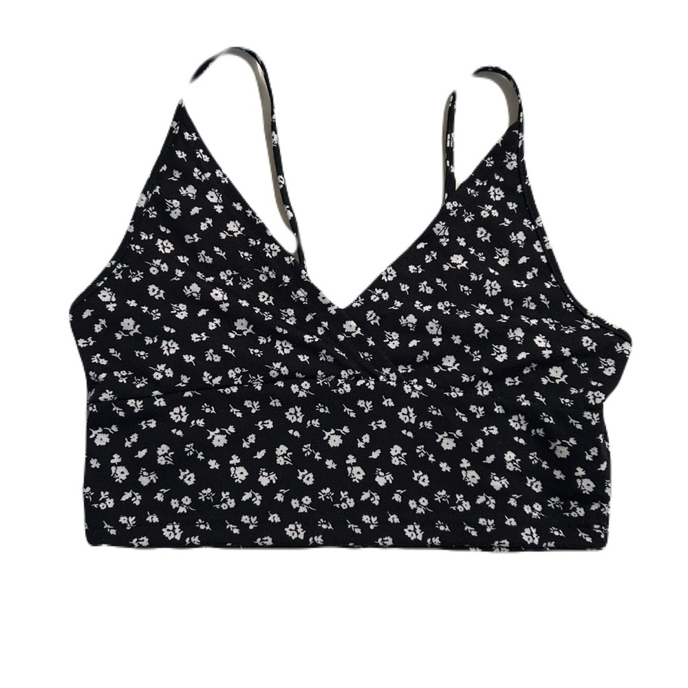 SHEIN‎ Monochrome Floral Top